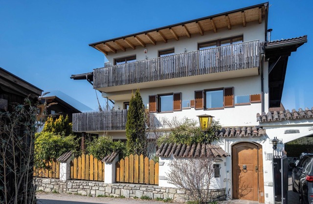 Ferienhaus 'Charmed House' mit Bergblick, privater Terrasse und Wi-Fi