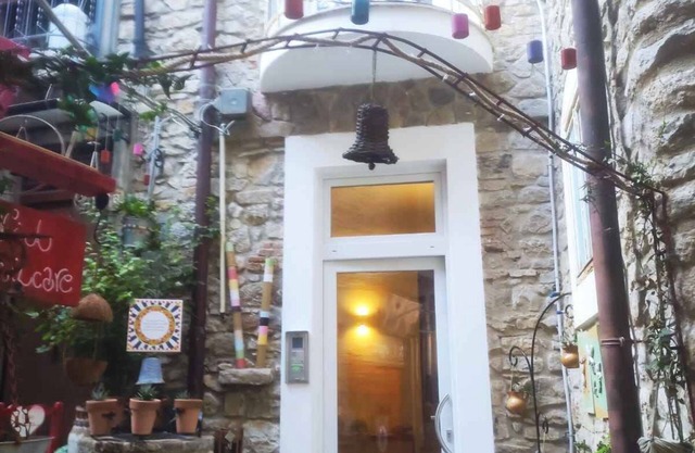 Holiday home just a stone's throw from the castle