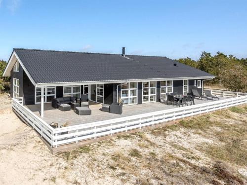 Holiday Home Karen - 900m from the sea by Interhome