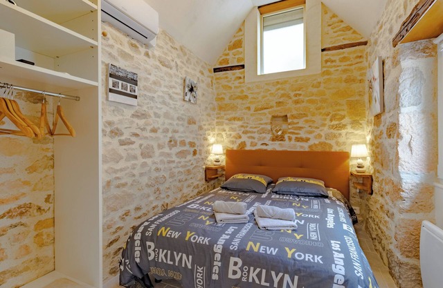 Ferienhaus 'La Boutique Germain 4 À 6 Personnes' mit privater Terrasse, WLAN und Klimaanlage