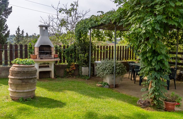 Ferienhaus La Fondona mit Terrasse, Gemeinschaftsgarten und WLAN