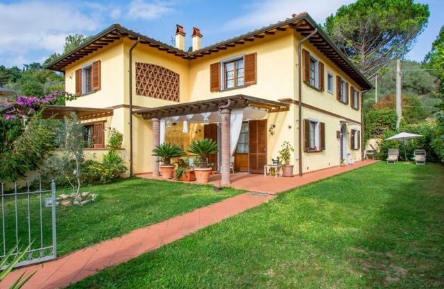 Holiday Home La Rondine by Interhome