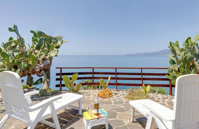 Ferienhaus "La Terrazza sul Mare" mit Meerblick, Garten und Terrasse