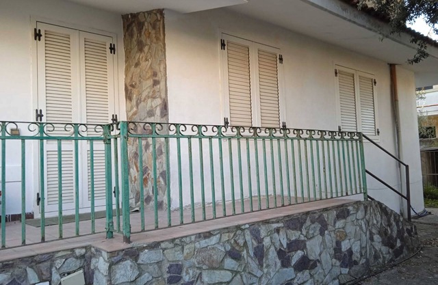 Holiday Home "M P Home" with Shared Garden
