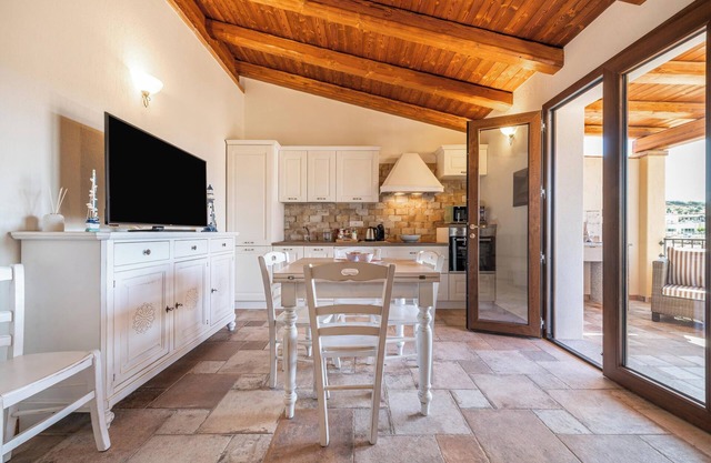Ferienhaus 'Mattia House' mit Bergblick, Wi-Fi und Klimaanlage