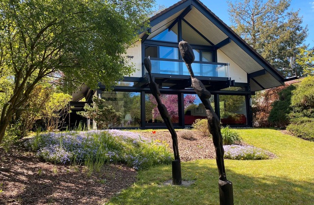 Ferienhaus 'Mit Ruhe Wasser Licht' mit privater Terrasse, privatem Garten und WLAN