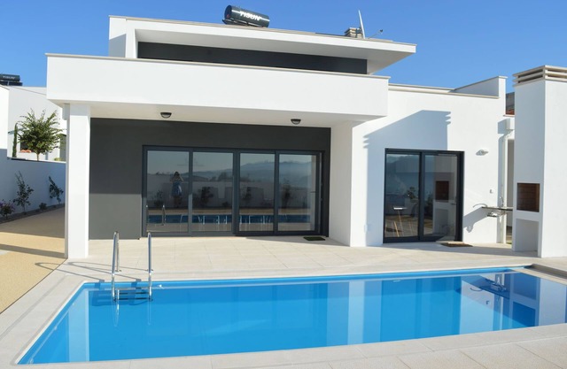 Modernes Ferienhaus mit privatem Pool
