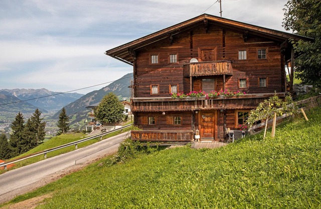 Holiday Home 'Oberlehen Hof' with Mountain View, Private Terrace and Wi-Fi