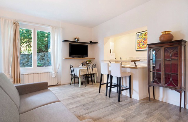 Ferienhaus 'Olivetta' mit gemeinschaftlichem Garten und WLAN
