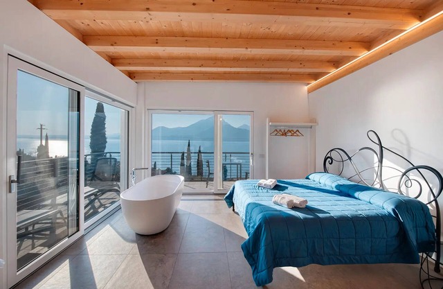 Casa de vacaciones 'Pai 521 Panorama' con vistas al lago, Wi-Fi y aire acondicionado
