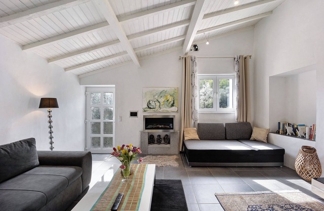 Ferienhaus 'Paradies Ligurien' mit Bergblick, Gemeinschaftspool und WLAN