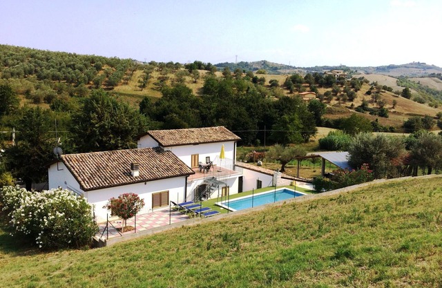 Erholsames Ferienhaus in Picciano mit Pool