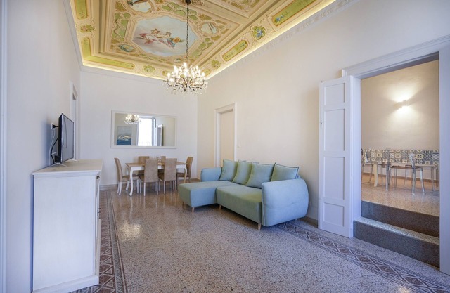 Ferienhaus 'Pierre Home' mit Balkon und WLAN