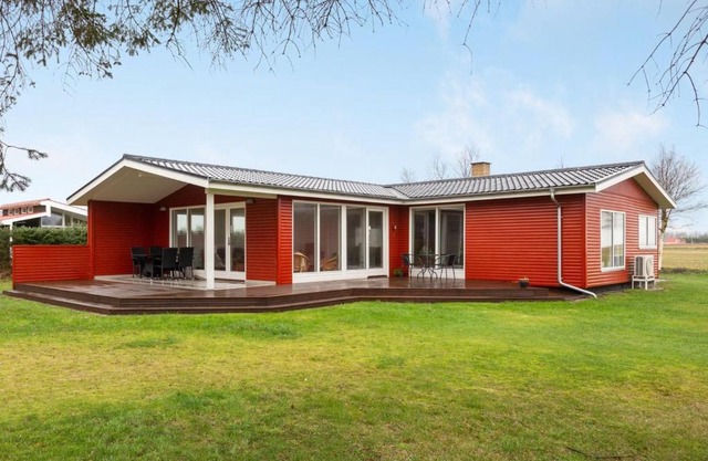 Holiday Home Rayla - 150m from the sea by Interhome