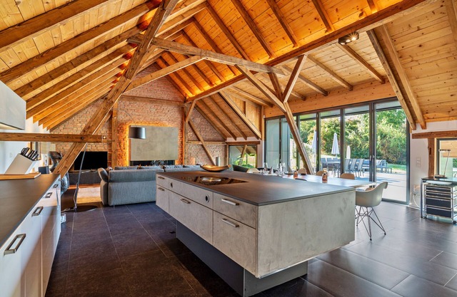 Holiday Home 'Rebenhaus Loft, 1 Schlafzimmer' with Private Terrace, Wi-Fi and Air Conditioning