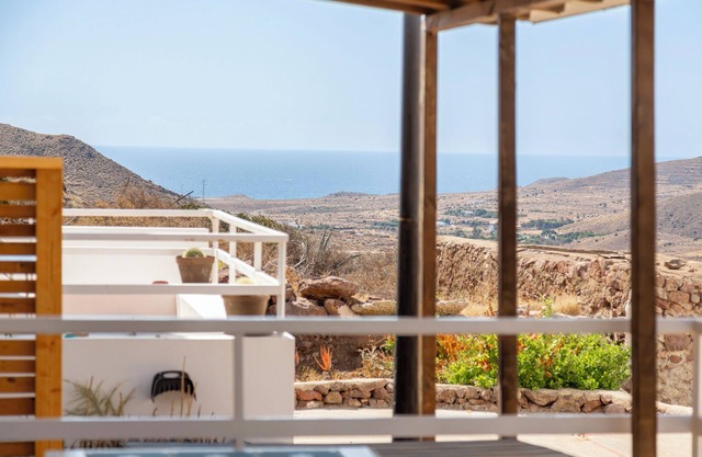 Ferienhaus 'Rous' mit Meerblick, privatem Pool und Wi-Fi