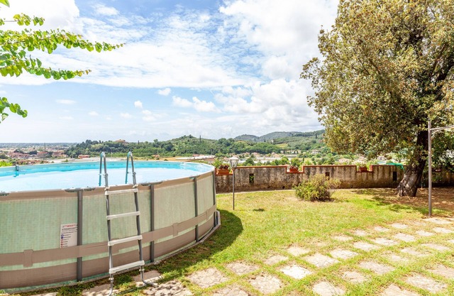 Ferienhaus 'Seaview Camaiore' mit Meerblick, privatem Pool und WLAN