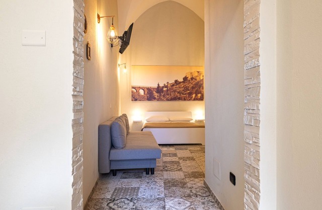 Ferienhaus 'Sg Apartment Grand Luxury' mit Gartenmitbenutzung, WLAN und Klimaanlage