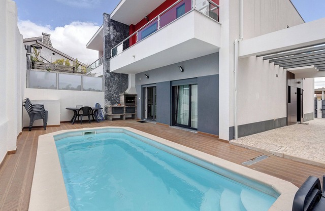 Ferienhaus 'Sunset' mit privatem Pool, WLAN und Klimaanlage