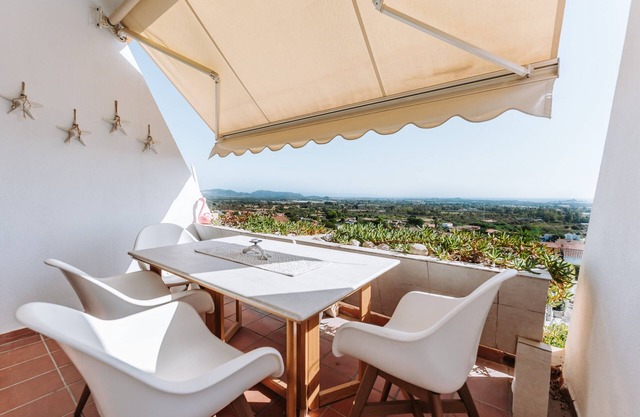 Ferienhaus 'Terrazza Panoramica' mit Meerblick, Terrasse und Klimaanlage