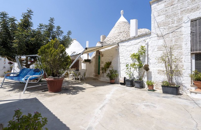 Ferienhaus 'Trullo Antica Pietra' mit privater Terrasse, privatem Garten und Klimaanlage