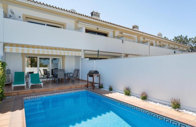 Holiday Home V2 Garrão 650m from the beach by Interhome