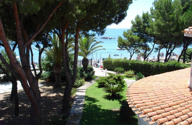 Ferienhaus "Villa Judith" mit Meerblick, privater Terrasse und WLAN