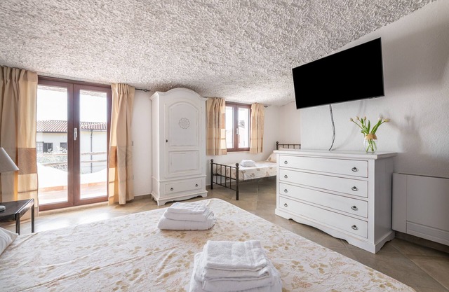 Ferienhaus 'Villa Eleonora Residenz App To 3' mit Gemeinschaftspool, Wi-Fi
