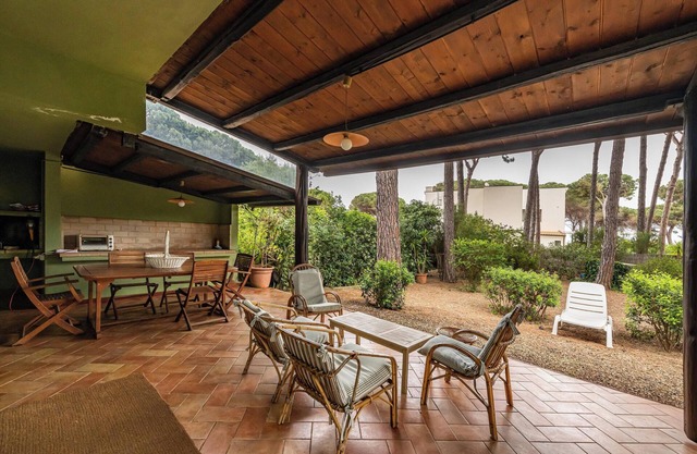 Ferienhaus "Villa Federica" mit Meerblick, Garten, Klimaanlage und WLAN