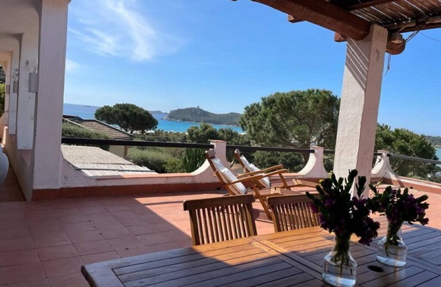 Holiday Home 'Villa Vivina' with Sea View, Private Terrace and Air Conditioning