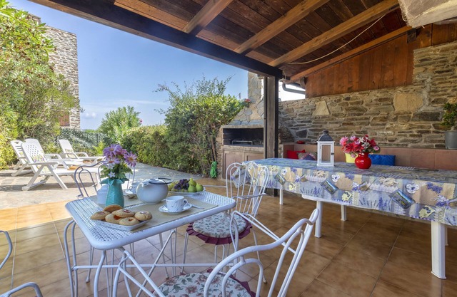 Ferienhaus Villa Regina mit Meerblick, Garten und Terrasse