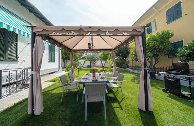 Ferienhaus 'Villa Verde - 300m vom Meer' mit privatem Garten, Wi-Fi und Klimaanlage