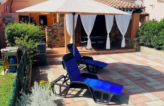 Ferienhaus 'Villetta Serena' mit gemeinsamer Terrasse, WLAN und Klimaanlage