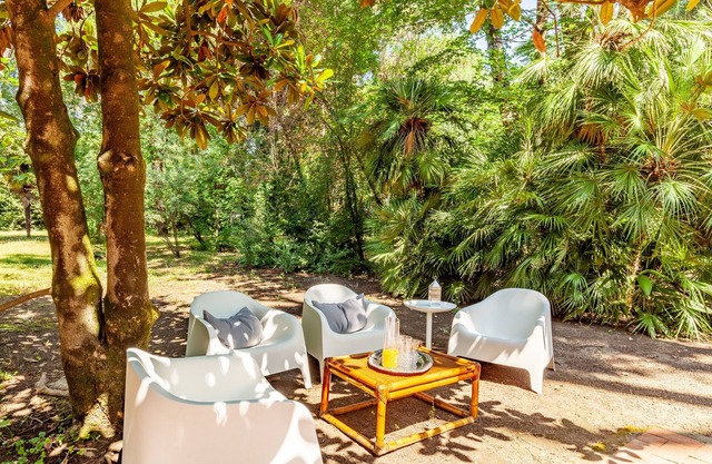 Holiday Home 'Villetta in pineta vicino al mare' with Private Garden and Wi-Fi