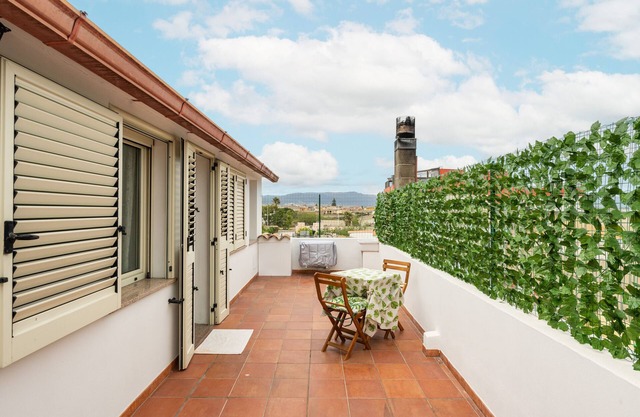 Holiday Home 'Virgilio House 3' with Private Terrace, Wi-Fi and Air Conditioning