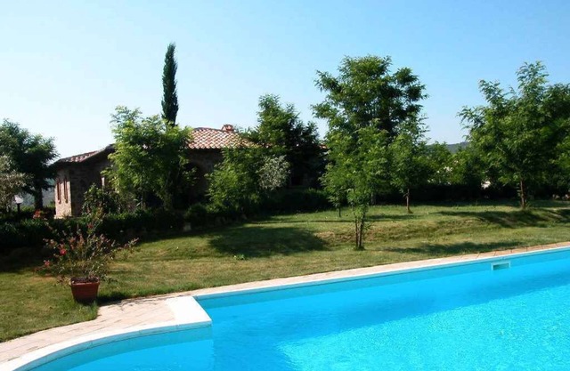 Ferienhaus mit Klimaanlage, Pool und privaten Garten