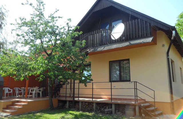 Ferienhaus mit überdachter Terrasse