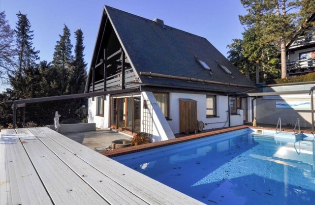 Urlaub mit Pool und Blick auf die schwäbische Alb