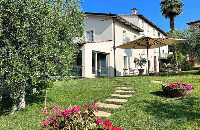 Ferienhaus mit Pool, Whirlpool und Sonnensolarium