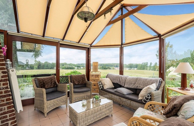 Ferienhaus mit Terrasse und Garten