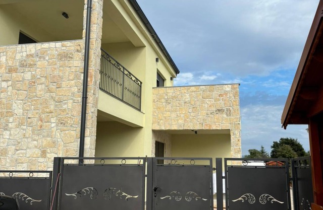 Holiday Homes Basilica