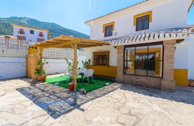 Ferienhaus Alcaucin für 1 - 7 Personen mit 3 Schlafzimmern - Ferienwohnung in Ein- oder Mehrfamilien