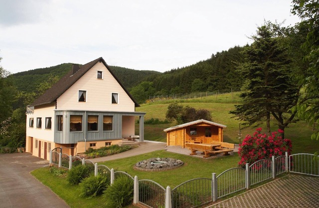Ferienhaus Birresborn für 6 - 12 Personen mit 6 Schlafzimmern - Ferienhaus