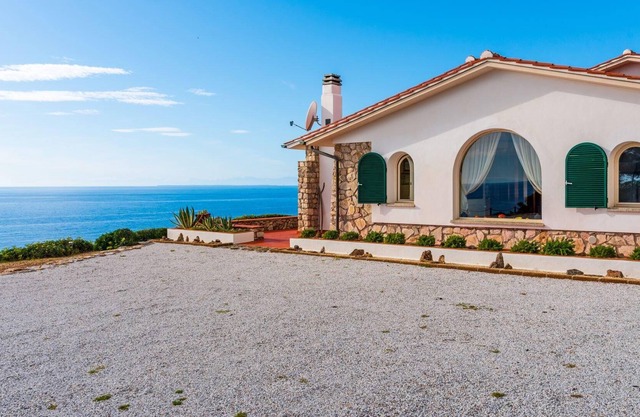 Holiday house Capoliveri for 1 - 6 persons with 3 bedrooms - Holiday home