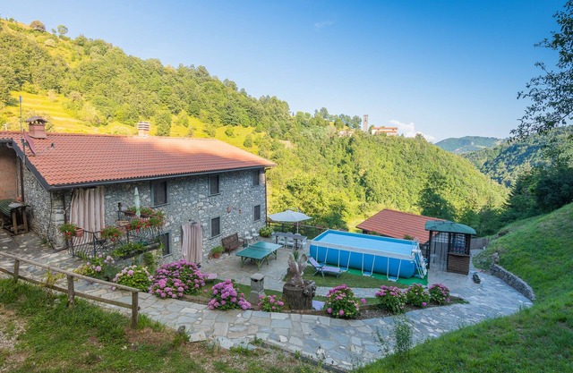 Ferienhaus / Bauernhaus mit privatem Pool Alta Versilia Apuanischen Alpen