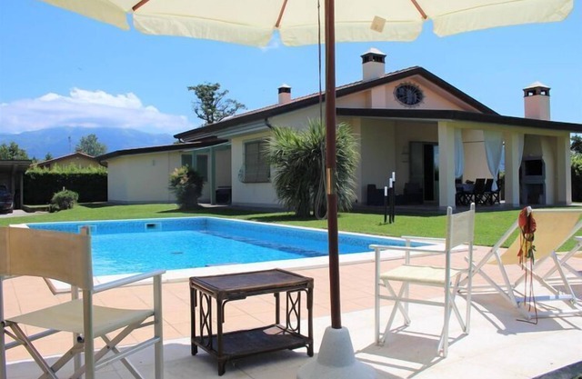 Villa Anna, Camaiore
