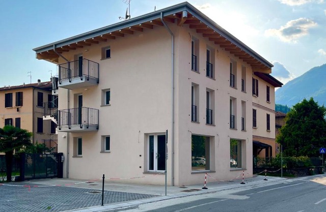 Holiday House