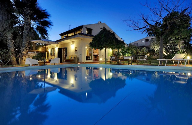 Ferienhaus Marina di Ragusa für 1 - 12 Personen mit 4 Schlafzimmern - Feriendomizil der Luxusklasse
