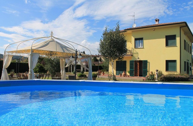 Ferienhaus Montecarlo für 1 - 10 Personen mit 3 Schlafzimmern - Ferienhaus