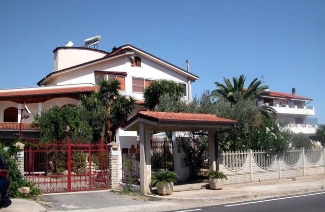 Ferienhaus Montepaone für 6 Personen mit 3 Schlafzimmern - Ferienhaus